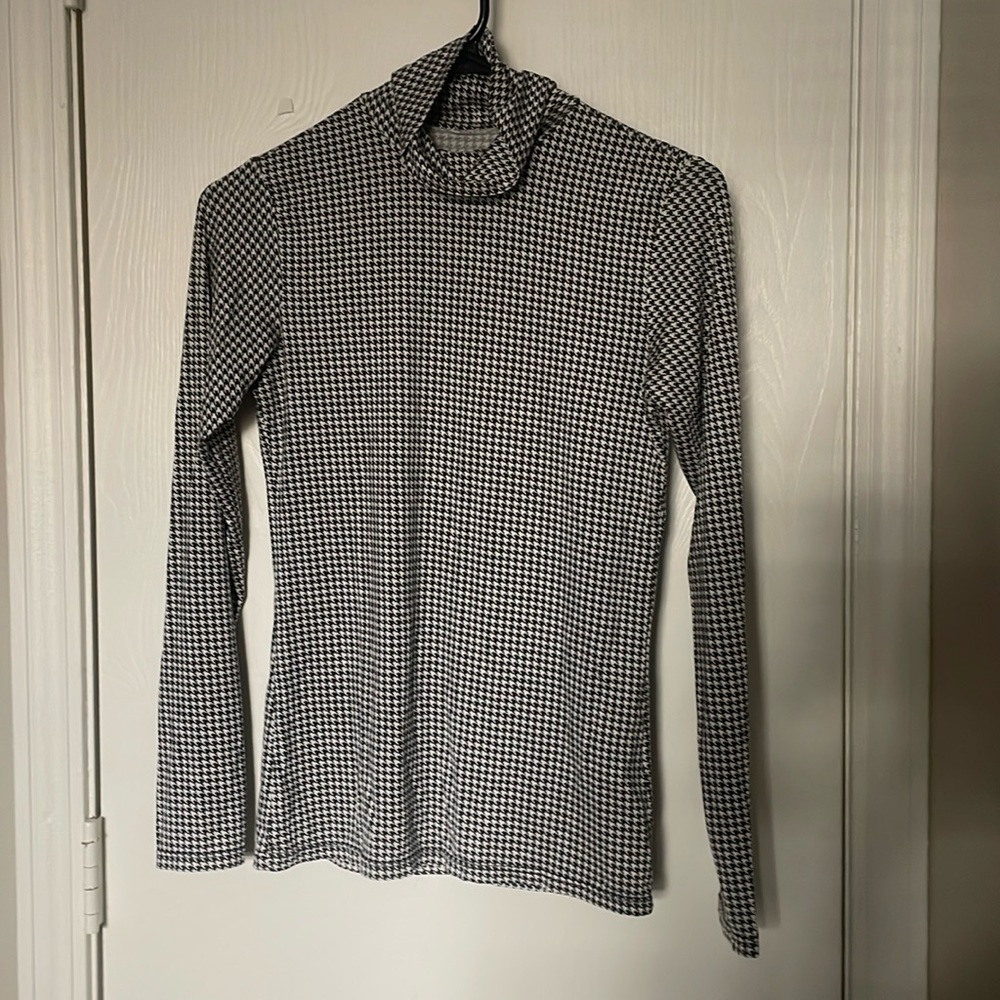 Tight top black and white print (HEATTECH)